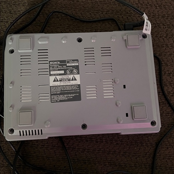 Sony PlayStation 1 Console with Controller and Cables - Picture 3 of 8